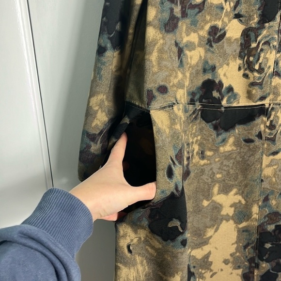 Aritzia Wilfred Myosotis Abstract Floral Minimalist Lagenlook Shift Dress - Picture 3 of 15